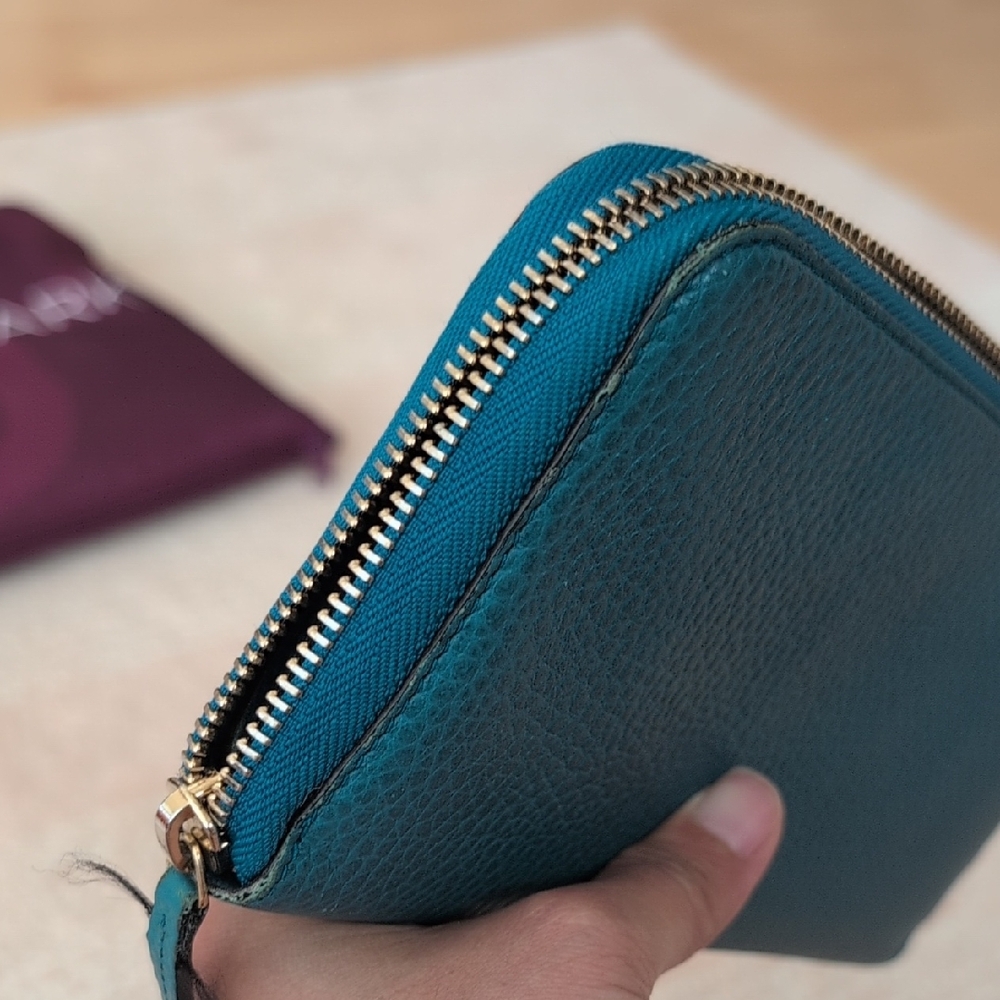 Gucci Interlocking G Logo Leather Continental Wallet - Picture 6 of 8